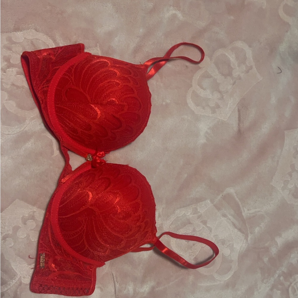 Elegant Red Lace Bra
